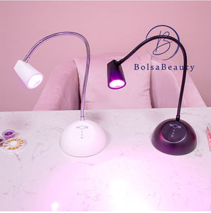 Lámpara LED de haz enfocado recargable - 18 W (blanco o negro)